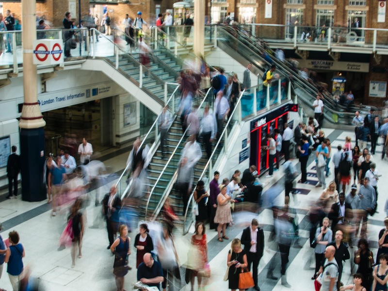 GiffGaff a business strategy based on crowdsourcing and crowdservicing Budd